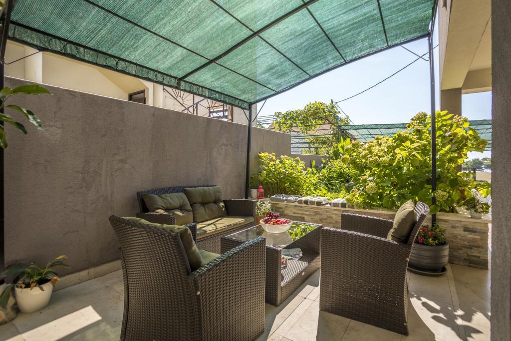 Holiday Home Petra Podstrana Exterior photo