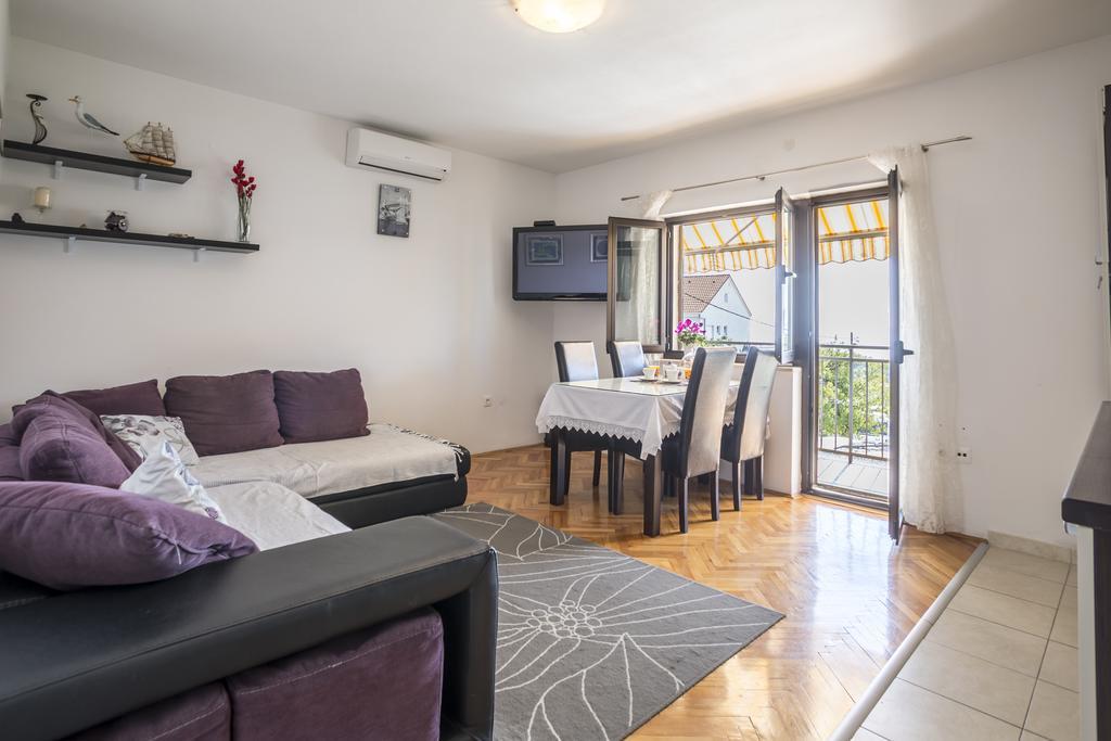 Holiday Home Petra Podstrana Exterior photo